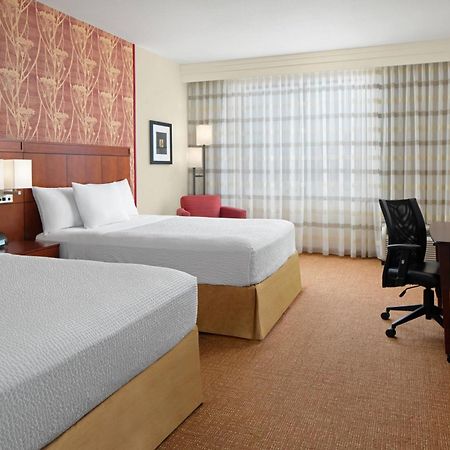 Courtyard By Marriott Houston Kingwood Hotel Kinwood Екстериор снимка