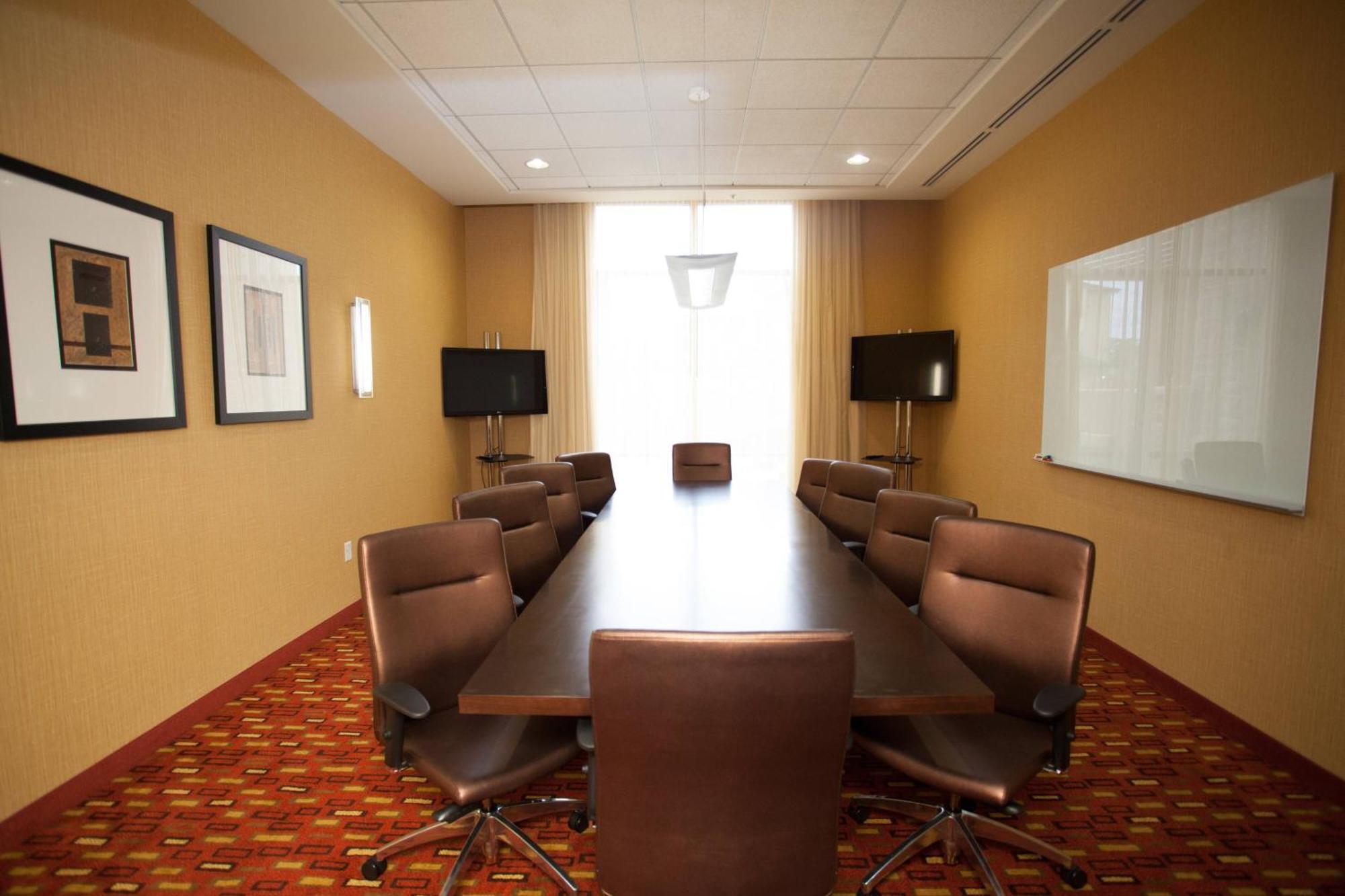 Courtyard By Marriott Houston Kingwood Hotel Kinwood Екстериор снимка
