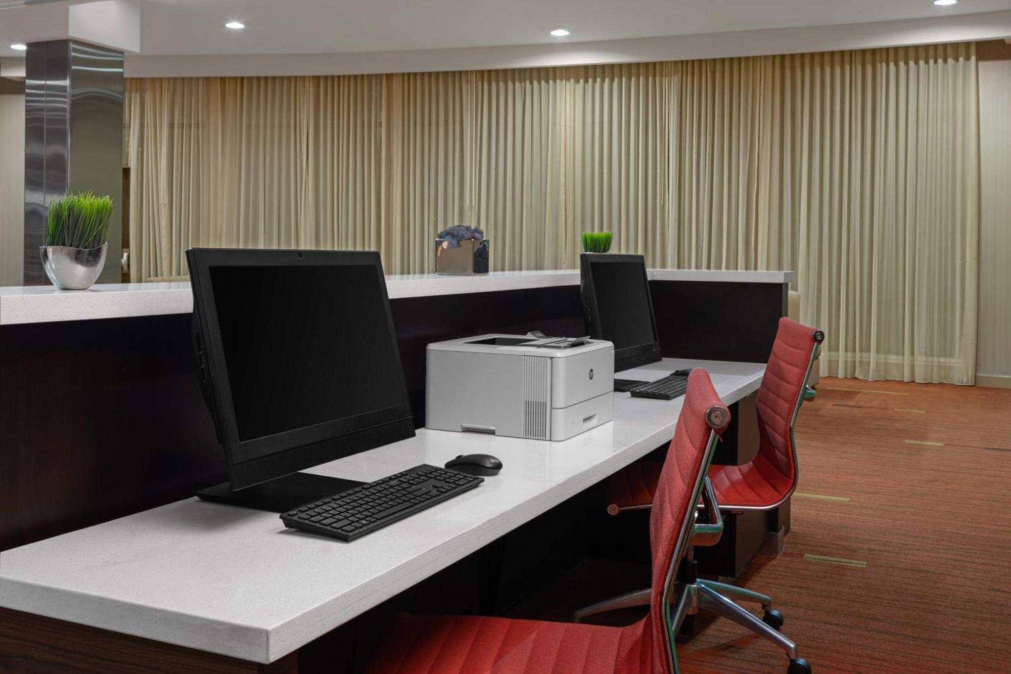 Courtyard By Marriott Houston Kingwood Hotel Kinwood Екстериор снимка